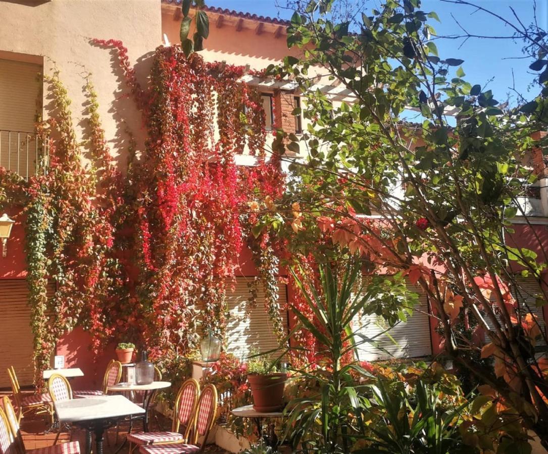 Hostal Montsoliu Arbúcies Extérieur photo