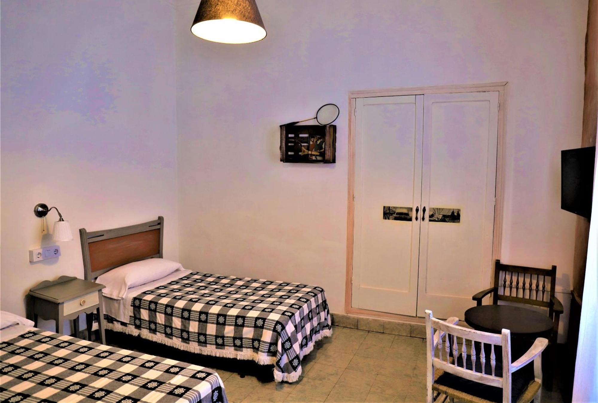 Hostal Montsoliu Arbúcies Chambre photo